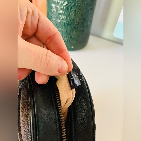 Gucci | GG Marmont Mini Round Leather Shoulder Bag in Black with Gold Chain - Picture 7 of 11